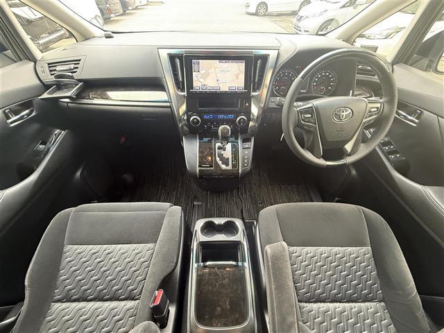 ヴェルファイア ２．５Ｚ　Ａエディション　純正９インチＳＤナビ　ＥＴＣ　Ｂｌｕｅｔｏｏｔｈ接続　バックモニター　サンルーフ　純正１８インチナビ　レーダークルーズコントロール　サイドバイザー　両側パワスラ　社外ステアリング（2枚目）