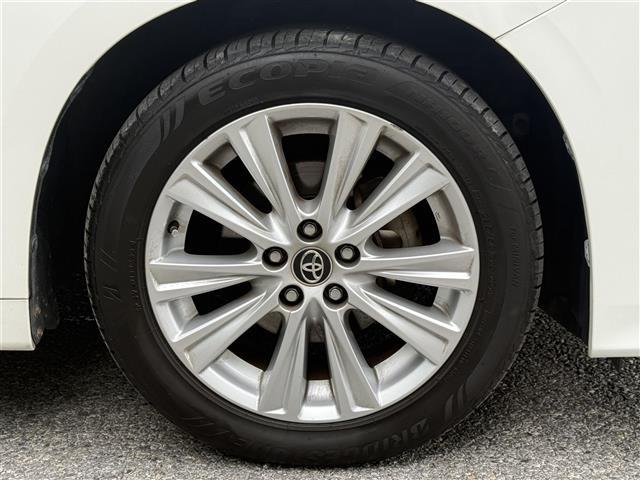 ヴェルファイア ２．５Ｚ　Ａエディション　純正９インチＳＤナビ　ＥＴＣ　Ｂｌｕｅｔｏｏｔｈ接続　バックモニター　サンルーフ　純正１８インチナビ　レーダークルーズコントロール　サイドバイザー　両側パワスラ　社外ステアリング（16枚目）