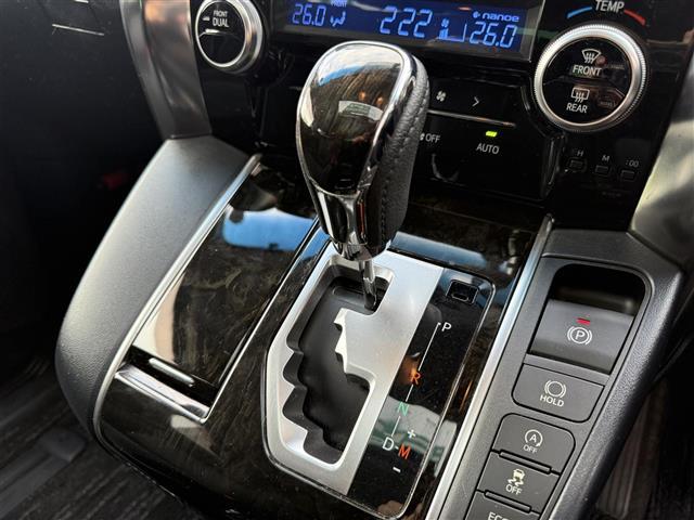 ヴェルファイア ２．５Ｚ　Ａエディション　純正９インチＳＤナビ　ＥＴＣ　Ｂｌｕｅｔｏｏｔｈ接続　バックモニター　サンルーフ　純正１８インチナビ　レーダークルーズコントロール　サイドバイザー　両側パワスラ　社外ステアリング（20枚目）