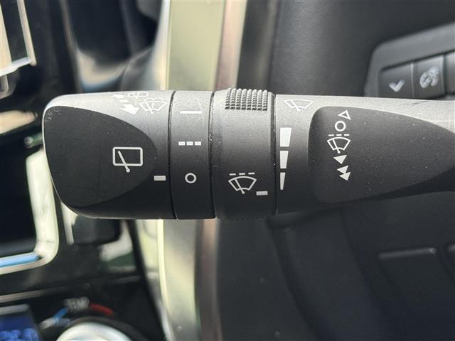 ヴェルファイア ２．５Ｚ　Ａエディション　純正９インチＳＤナビ　ＥＴＣ　Ｂｌｕｅｔｏｏｔｈ接続　バックモニター　サンルーフ　純正１８インチナビ　レーダークルーズコントロール　サイドバイザー　両側パワスラ　社外ステアリング（23枚目）