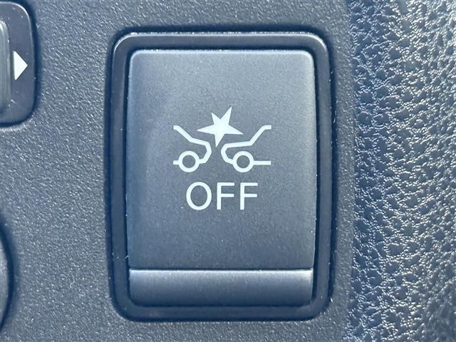 ノート ワンオーナー 純正SDナビ 純正フロアマット サイドバイザー オートライト 全方位カメラ 電子インナーミラー 電動格納ミラー スマートキー スペアキ―(7枚目)