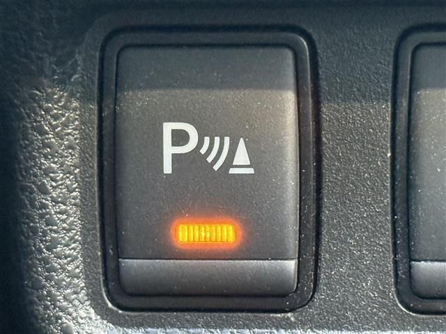 ノート ワンオーナー 純正SDナビ 純正フロアマット サイドバイザー オートライト 全方位カメラ 電子インナーミラー 電動格納ミラー スマートキー スペアキ―(9枚目)