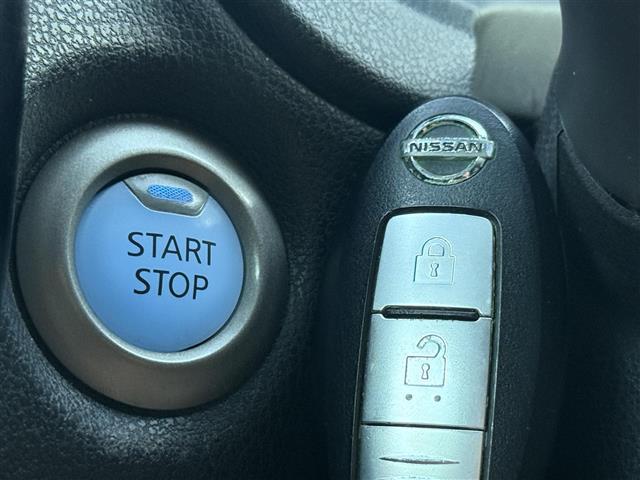 ノート ワンオーナー 純正SDナビ 純正フロアマット サイドバイザー オートライト 全方位カメラ 電子インナーミラー 電動格納ミラー スマートキー スペアキ―(26枚目)