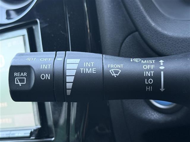 ノート ワンオーナー 純正SDナビ 純正フロアマット サイドバイザー オートライト 全方位カメラ 電子インナーミラー 電動格納ミラー スマートキー スペアキ―(27枚目)