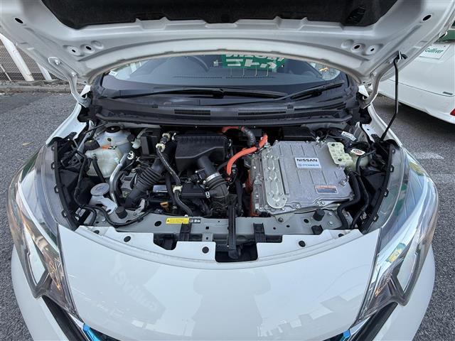 ノート ワンオーナー 純正SDナビ 純正フロアマット サイドバイザー オートライト 全方位カメラ 電子インナーミラー 電動格納ミラー スマートキー スペアキ―(42枚目)