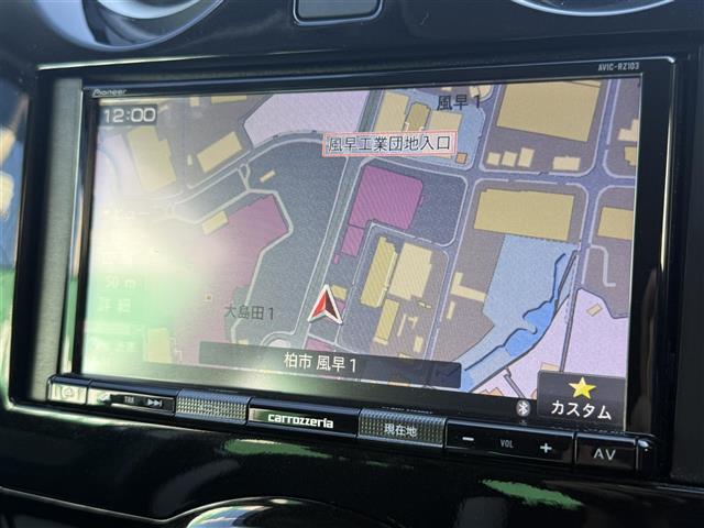 ノート ｅ－パワー　Ｂ　純正ＳＤナビ　電子インナーミラー　電動格納ミラー　純正フロアマット　スマートキ―　全方位カメラ　ハロゲンヘッドランプ　ドアバイザー　純正ホイールキャップ　オートライト（3枚目）