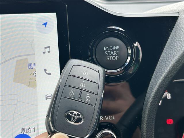 ノア Ｓ－Ｚ　純正１０．５インチナビ（ＣＤ／ＤＶＤ／ＴＶ／ＢＴ／ＨＤＭＩ）１３．２インチ後席モニター　デジタルインナーミラー　ビルトインＥＴＣ２．０　ドラレコ前後　バックモニター　レーダークルーズコントロール（32枚目）