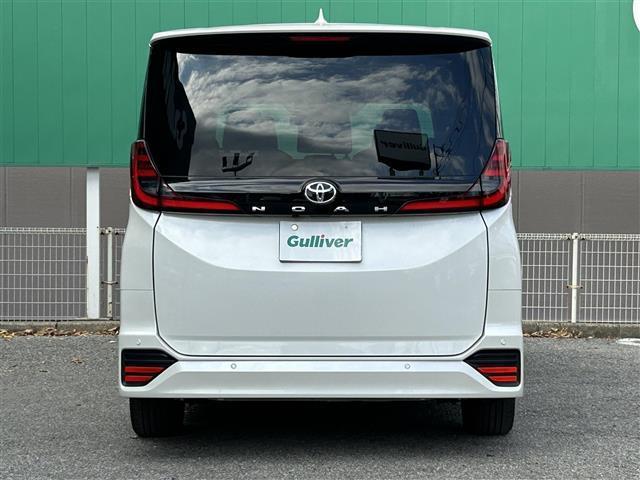 ノア Ｓ－Ｚ　純正１０．５インチナビ（ＣＤ／ＤＶＤ／ＴＶ／ＢＴ／ＨＤＭＩ）１３．２インチ後席モニター　デジタルインナーミラー　ビルトインＥＴＣ２．０　ドラレコ前後　バックモニター　レーダークルーズコントロール（41枚目）