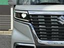 夜間の運転が楽しくなるLEDヘッドライト♪視認性が高くなり安全面での満足感はもちろん、外観もスタイリッシュな見た目となります!