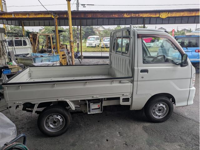 ハイゼットトラック  4WD エアコン ナビ(4枚目)
