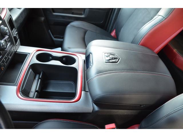 ダッジ・ラム 1500 REBEL クワッドキャブ 2016新車並行 自社輸入 エアサスペンション フロントパワーシート フロントシートヒーター LEDフォグランプ 電動格納ミラー バックカメラ 社外ナビTV(50枚目)