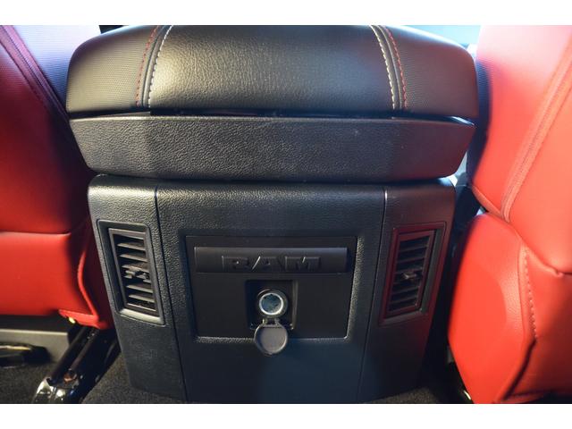 ダッジ・ラム 1500 REBEL クワッドキャブ 2016新車並行 自社輸入 エアサスペンション フロントパワーシート フロントシートヒーター LEDフォグランプ 電動格納ミラー バックカメラ 社外ナビTV(60枚目)