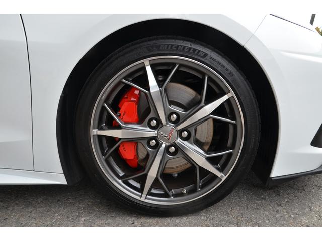 シボレーコルベット ３ＬＴ　２０２１正規Ｄ車　Ｚ５１パフォーマンスＰＫＧ　カーボンルーフ　タルガトップ　Ｚ５１Ｂｒｅｍｂｏレッドブレーキキャリパー　パフォーマンスエグゾースト　コンペティションバケットシート　フロントリフター（6枚目）