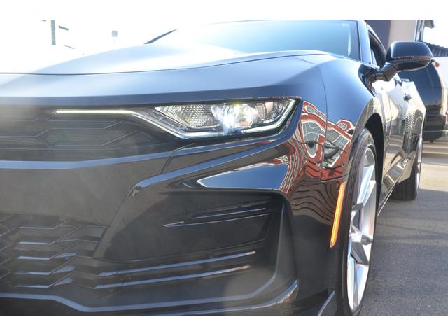 シボレーカマロ ＬＴ　ＲＳ　２０２０正規ディーラー車　２Ｌターボ　社外フロントスポイラー　社外リアウイング　アンビエントライト　アドレナリンレッドレザー　クルーズコントロール　純正２０アルミホイール　Ｂｌｕｅｔｏｏｔｈ　ＥＴＣ（26枚目）