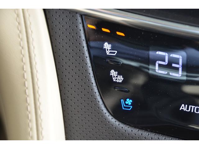 キャデラックＣＴ６ プラチナム　正規ディーラー車　電動ガラスルーフ　リアエンターテイメント　ＢＯＳＥパナレイサウンド　アダプティブクルーズコントロール　フォワードコリジョンアラート　純正２０アルミホイール　ＥＴＣ（46枚目）