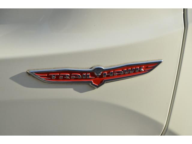 ジープ・レネゲード トレイルホーク 4WD 1.3Lターボ 2022正規ディーラー車 クルーズコントロール アイドリングストップ 純正17アルミホイール 純正ナビTV バックカメラ ETC2.0 Bluetooth プッシュスタート(12枚目)