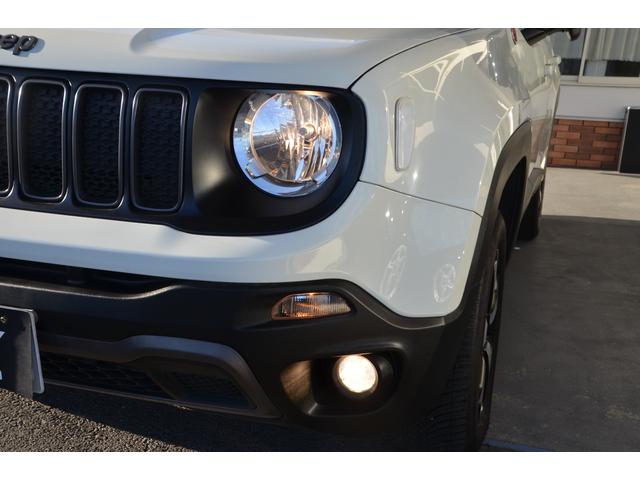 ジープ・レネゲード トレイルホーク 4WD 1.3Lターボ 2022正規ディーラー車 クルーズコントロール アイドリングストップ 純正17アルミホイール 純正ナビTV バックカメラ ETC2.0 Bluetooth プッシュスタート(21枚目)