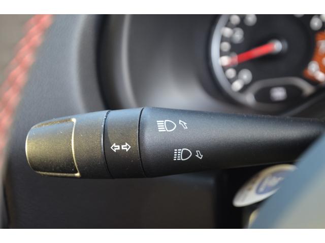 ジープ・レネゲード トレイルホーク 4WD 1.3Lターボ 2022正規ディーラー車 クルーズコントロール アイドリングストップ 純正17アルミホイール 純正ナビTV バックカメラ ETC2.0 Bluetooth プッシュスタート(26枚目)