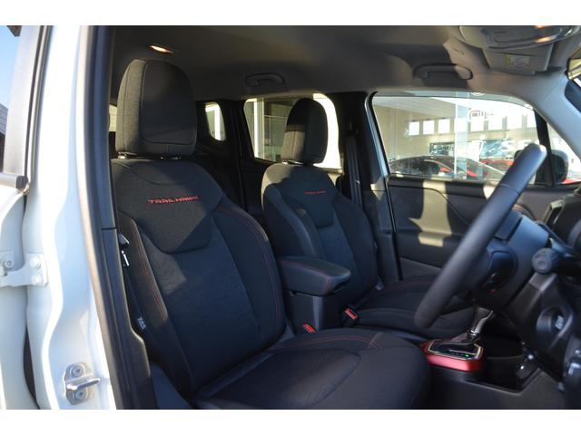 ジープ・レネゲード トレイルホーク 4WD 1.3Lターボ 2022正規ディーラー車 クルーズコントロール アイドリングストップ 純正17アルミホイール 純正ナビTV バックカメラ ETC2.0 Bluetooth プッシュスタート(40枚目)