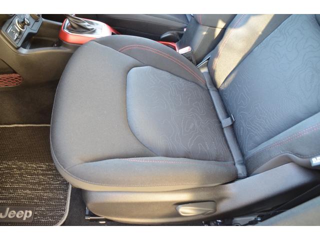 ジープ・レネゲード トレイルホーク 4WD 1.3Lターボ 2022正規ディーラー車 クルーズコントロール アイドリングストップ 純正17アルミホイール 純正ナビTV バックカメラ ETC2.0 Bluetooth プッシュスタート(53枚目)