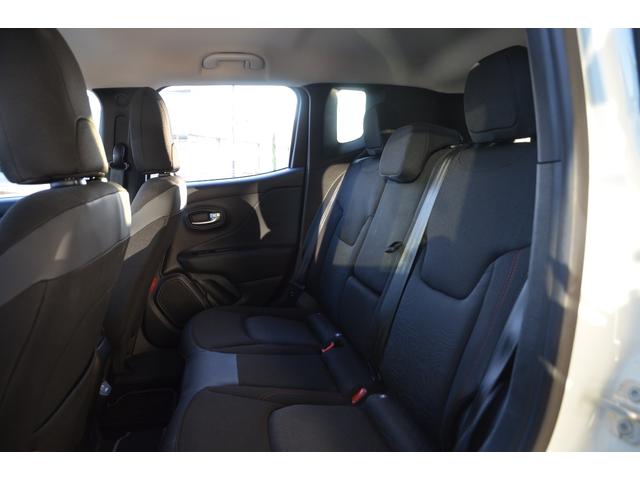 ジープ・レネゲード トレイルホーク 4WD 1.3Lターボ 2022正規ディーラー車 クルーズコントロール アイドリングストップ 純正17アルミホイール 純正ナビTV バックカメラ ETC2.0 Bluetooth プッシュスタート(55枚目)