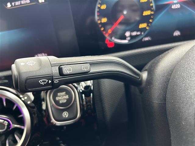 ＣＬＡクラス シューティングブレーク ＣＬＡ２００ｄ　シューティングブレーク　ワンオーナー／ガラスルーフ／純正ディスプレーオーディオナビ／ブラインドスポットモニター／ヘットアップディスプレイ／アラウンドビューモニター／レーダークルーズコントロール／レーダ探知機／／パドルシフト（11枚目）