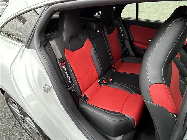 ＣＬＡクラス シューティングブレーク ＣＬＡ２００ｄ　シューティングブレーク　ワンオーナー／ガラスルーフ／純正ディスプレーオーディオナビ／ブラインドスポットモニター／ヘットアップディスプレイ／アラウンドビューモニター／レーダークルーズコントロール／レーダ探知機／／パドルシフト（18枚目）