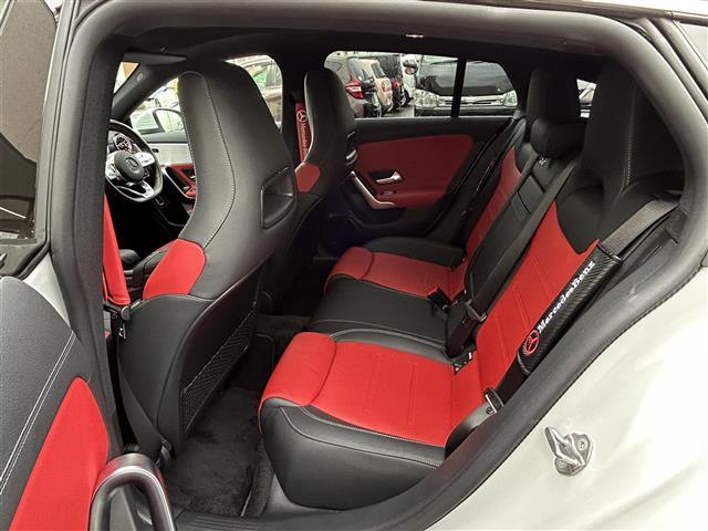ＣＬＡクラス シューティングブレーク ＣＬＡ２００ｄ　シューティングブレーク　ワンオーナー／ガラスルーフ／純正ディスプレーオーディオナビ／ブラインドスポットモニター／ヘットアップディスプレイ／アラウンドビューモニター／レーダークルーズコントロール／レーダ探知機／／パドルシフト（21枚目）