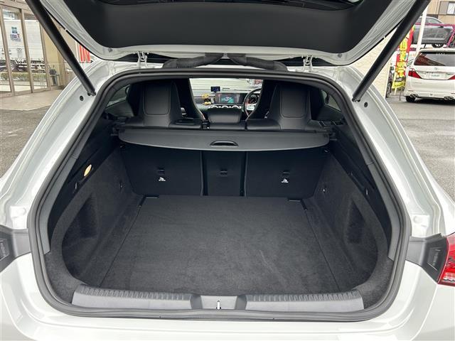 ＣＬＡクラス シューティングブレーク ＣＬＡ２００ｄ　シューティングブレーク　ワンオーナー／ガラスルーフ／純正ディスプレーオーディオナビ／ブラインドスポットモニター／ヘットアップディスプレイ／アラウンドビューモニター／レーダークルーズコントロール／レーダ探知機／／パドルシフト（23枚目）