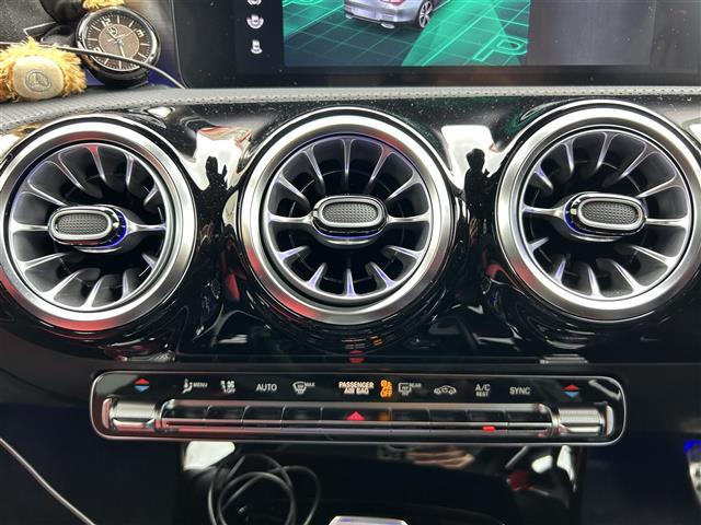 ＣＬＡクラス シューティングブレーク ＣＬＡ２００ｄ　シューティングブレーク　ワンオーナー／ガラスルーフ／純正ディスプレーオーディオナビ／ブラインドスポットモニター／ヘットアップディスプレイ／アラウンドビューモニター／レーダークルーズコントロール／レーダ探知機／／パドルシフト（38枚目）