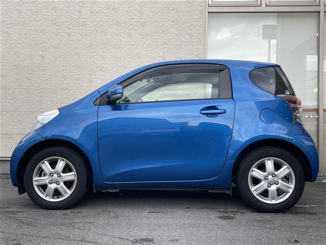 ｉＱ １００Ｇ　純正フロアマット／電格ミラー／ドライブレコーダー／ＥＴＣ／純正１５インチＡＷ／エンジンスタートボタン／スマートキー（7枚目）