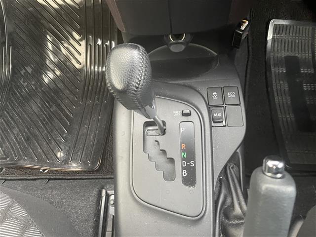 ｉＱ １００Ｇ　純正フロアマット／電格ミラー／ドライブレコーダー／ＥＴＣ／純正１５インチＡＷ／エンジンスタートボタン／スマートキー（27枚目）