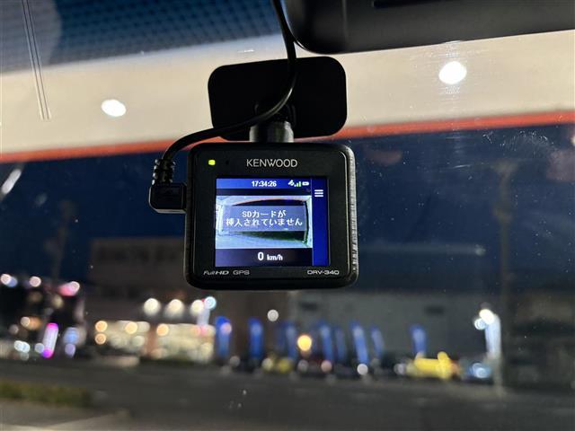 Ｎ－ＢＯＸカスタム Ｇ・Ｌホンダセンシング　社外ナビ（フルセグ／ＢＴ／ＣＤ／ＤＶＤ）／バックカメラ／クルコン／衝突軽減／盗難防止装置／横滑り／レーンキープアシスト／両側パワスラ／ベンチシート／サンシェード／純正１４インチＡＷ／ドラレコ／ＥＴＣ（6枚目）