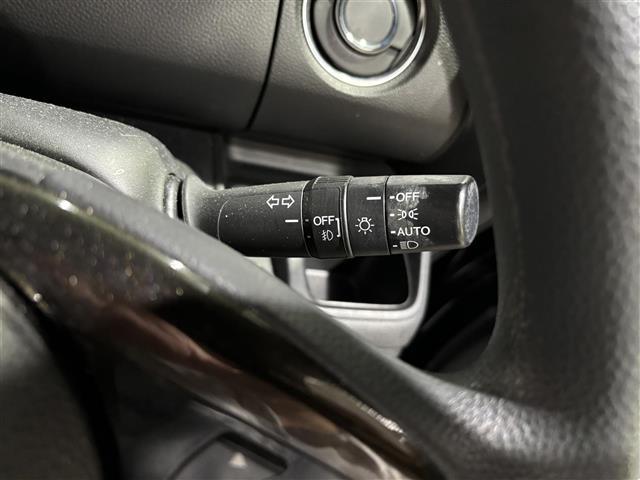 Ｎ－ＢＯＸカスタム Ｇ・Ｌホンダセンシング　社外ナビ（フルセグ／ＢＴ／ＣＤ／ＤＶＤ）／バックカメラ／クルコン／衝突軽減／盗難防止装置／横滑り／レーンキープアシスト／両側パワスラ／ベンチシート／サンシェード／純正１４インチＡＷ／ドラレコ／ＥＴＣ（13枚目）