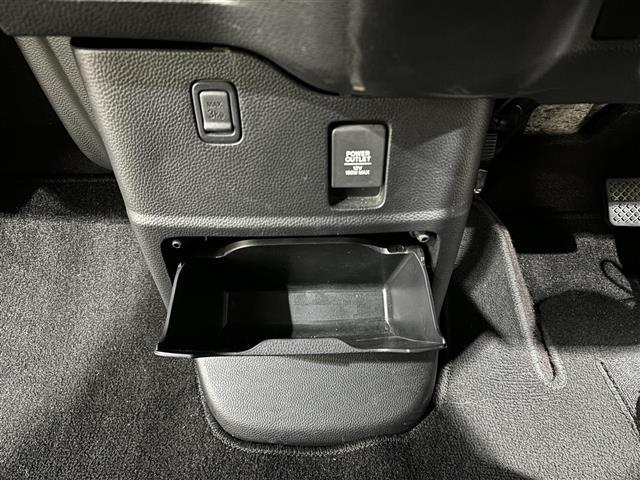 Ｎ－ＢＯＸカスタム Ｇ・Ｌホンダセンシング　社外ナビ（フルセグ／ＢＴ／ＣＤ／ＤＶＤ）／バックカメラ／クルコン／衝突軽減／盗難防止装置／横滑り／レーンキープアシスト／両側パワスラ／ベンチシート／サンシェード／純正１４インチＡＷ／ドラレコ／ＥＴＣ（35枚目）