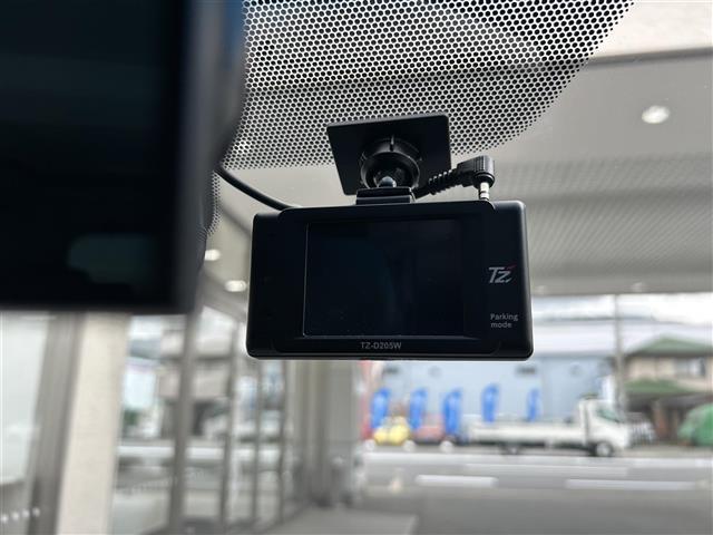 アルファード 2.5S Cパッケージ 黒革 Wサンルーフ JBLメーカーナビ フルセグTV CD DVD BT HDMI 純正フリップダウン パノラミックビュー ブラインドスポットモニタ 冷暖エアシート 両側電動 パワーバックドア 禁煙車(5枚目)