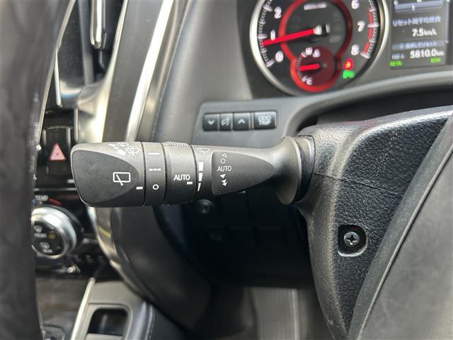 アルファード 2.5S Cパッケージ 黒革 Wサンルーフ JBLメーカーナビ フルセグTV CD DVD BT HDMI 純正フリップダウン パノラミックビュー ブラインドスポットモニタ 冷暖エアシート 両側電動 パワーバックドア 禁煙車(11枚目)