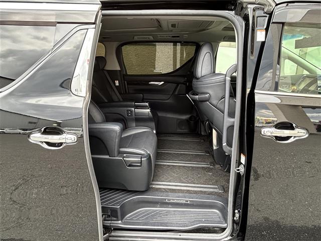 アルファード 2.5S Cパッケージ 黒革 Wサンルーフ JBLメーカーナビ フルセグTV CD DVD BT HDMI 純正フリップダウン パノラミックビュー ブラインドスポットモニタ 冷暖エアシート 両側電動 パワーバックドア 禁煙車(15枚目)