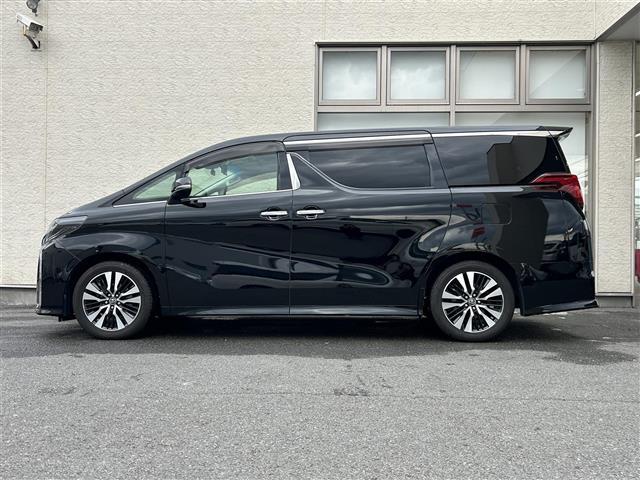 アルファード 2.5S Cパッケージ 黒革 Wサンルーフ JBLメーカーナビ フルセグTV CD DVD BT HDMI 純正フリップダウン パノラミックビュー ブラインドスポットモニタ 冷暖エアシート 両側電動 パワーバックドア 禁煙車(25枚目)