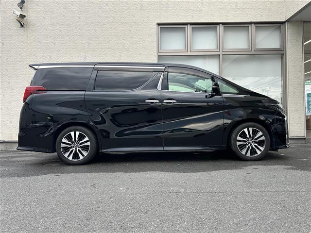 アルファード 2.5S Cパッケージ 黒革 Wサンルーフ JBLメーカーナビ フルセグTV CD DVD BT HDMI 純正フリップダウン パノラミックビュー ブラインドスポットモニタ 冷暖エアシート 両側電動 パワーバックドア 禁煙車(28枚目)