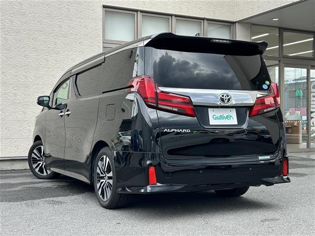 アルファード 2.5S Cパッケージ 黒革 Wサンルーフ JBLメーカーナビ フルセグTV CD DVD BT HDMI 純正フリップダウン パノラミックビュー ブラインドスポットモニタ 冷暖エアシート 両側電動 パワーバックドア 禁煙車(43枚目)