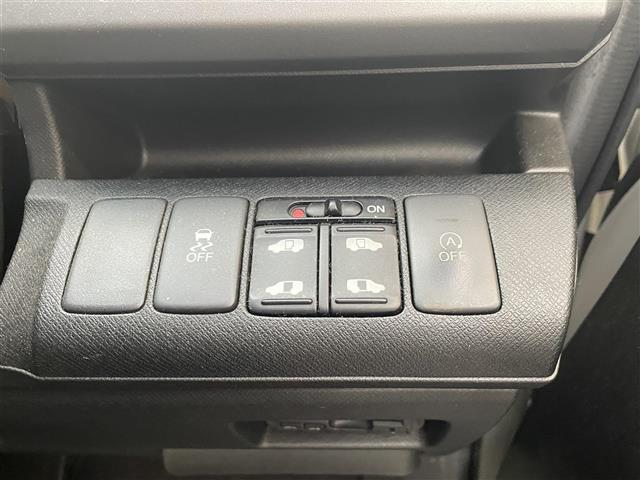 ステップワゴンスパーダ Z ワンオーナー 両側パワースライドドア 純正ナビ TV CD DVD バックカメラ HIDオートライト フォグライト スマートキー ETC パドルシフト 革巻きステアリング アイドリングストップ(4枚目)