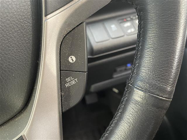 ステップワゴンスパーダ Z ワンオーナー 両側パワースライドドア 純正ナビ TV CD DVD バックカメラ HIDオートライト フォグライト スマートキー ETC パドルシフト 革巻きステアリング アイドリングストップ(11枚目)