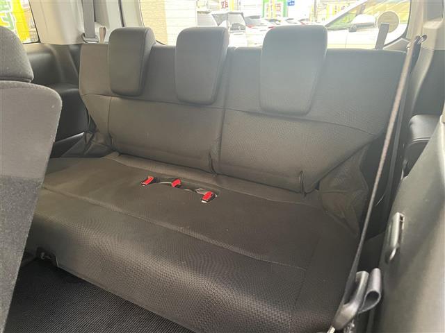 ステップワゴンスパーダ Z ワンオーナー 両側パワースライドドア 純正ナビ TV CD DVD バックカメラ HIDオートライト フォグライト スマートキー ETC パドルシフト 革巻きステアリング アイドリングストップ(17枚目)