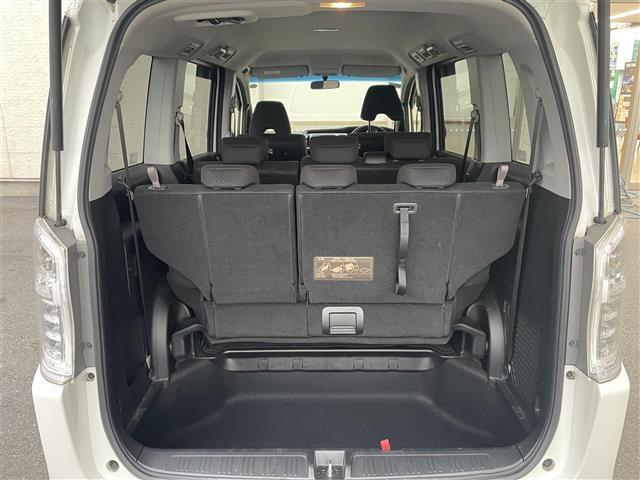 ステップワゴンスパーダ Z ワンオーナー 両側パワースライドドア 純正ナビ TV CD DVD バックカメラ HIDオートライト フォグライト スマートキー ETC パドルシフト 革巻きステアリング アイドリングストップ(18枚目)