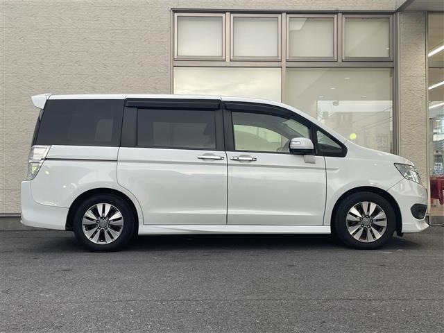 ステップワゴンスパーダ Z ワンオーナー 両側パワースライドドア 純正ナビ TV CD DVD バックカメラ HIDオートライト フォグライト スマートキー ETC パドルシフト 革巻きステアリング アイドリングストップ(27枚目)