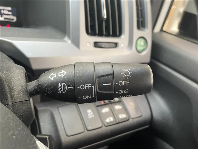 ステップワゴンスパーダ Z ワンオーナー 両側パワースライドドア 純正ナビ TV CD DVD バックカメラ HIDオートライト フォグライト スマートキー ETC パドルシフト 革巻きステアリング アイドリングストップ(34枚目)