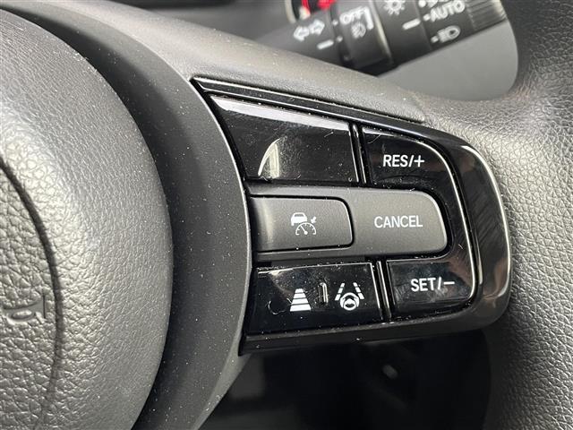 ヴェゼル G 純正9型ナビ フルセグTV BT バックカメラ ビルトイン2.0ETC 置くだけ充電 衝突軽減ブレーキ レーダークルコン コーナーセンサー LEDオートライト スマートキー2個 DAC 禁煙車(8枚目)