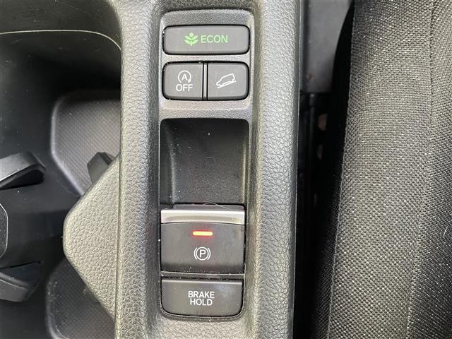 ヴェゼル G 純正9型ナビ フルセグTV BT バックカメラ ビルトイン2.0ETC 置くだけ充電 衝突軽減ブレーキ レーダークルコン コーナーセンサー LEDオートライト スマートキー2個 DAC 禁煙車(10枚目)