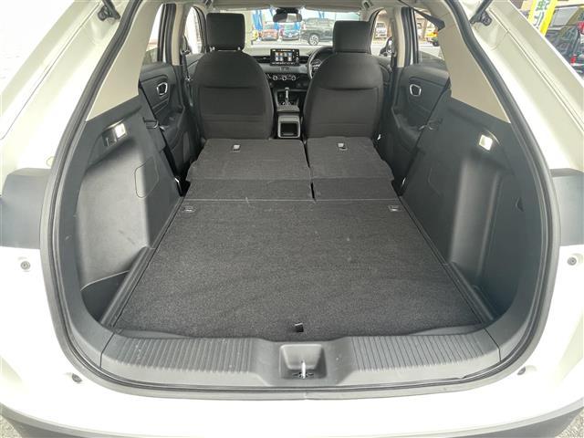 ヴェゼル G 純正9型ナビ フルセグTV BT バックカメラ ビルトイン2.0ETC 置くだけ充電 衝突軽減ブレーキ レーダークルコン コーナーセンサー LEDオートライト スマートキー2個 DAC 禁煙車(18枚目)